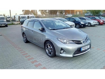 TOYOTA AURIS Touring Sports 1.8 HSD Lounge (Automata)