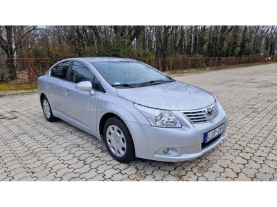 TOYOTA AVENSIS 1.6 Travel 1.Tulajdonostól Magyarországi Végig Vezetett Szervízkönyv Hibátlan Állapot