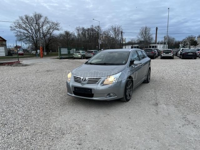 TOYOTA AVENSIS Wagon 1.8 Sol