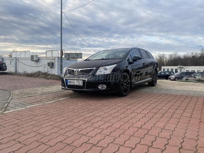 TOYOTA AVENSIS Wagon 2.2 DCAT Premium NAGYON MGAS FELSZERELTSÉG!