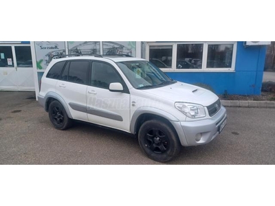 TOYOTA RAV 4 Rav4 2.0 D 4x4 37- es