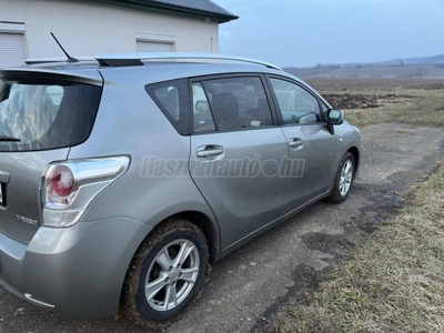 TOYOTA VERSO 2.0 D-4D Style