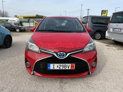 TOYOTA YARIS 1.5 HSD Active (Automata) MEGVIGYÁZOTT. VALÓS KM. JÓ MŰSZAKI ÁLLAPOT!!