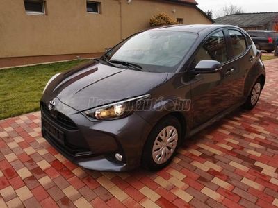 TOYOTA YARIS 1.5 VVT-i Comfort Style Tech