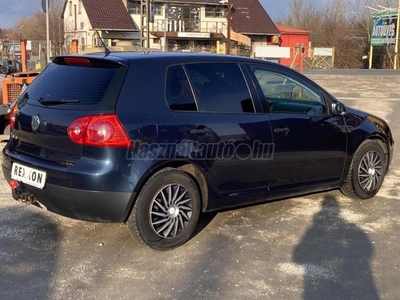 VOLKSWAGEN GOLF V 1.4 Trendline MAGYAR OKMÁNYOS.GYORSAN ELVIHETŐ.SZERVIZKÖNYV