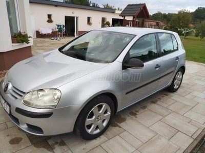 VOLKSWAGEN GOLF V 1.9 TDi Comfortline