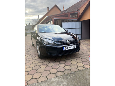 VOLKSWAGEN GOLF VI 1.6 Comfortline