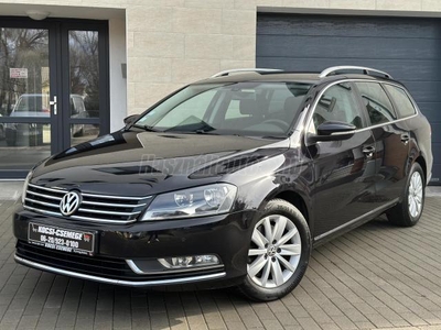 VOLKSWAGEN PASSAT VII Variant 2.0 CR TDI Comfortline BMT Navi Tempomat PDC Márkaszervizben szervizelt !