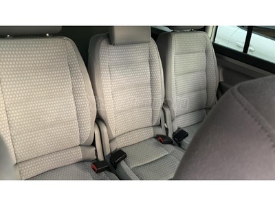 VOLKSWAGEN TOURAN 1.6 FSI