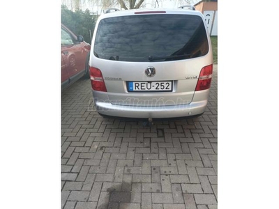 VOLKSWAGEN TOURAN 1.6 Trendline