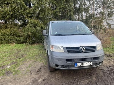 VOLKSWAGEN TRANSPORTER T5 1.9 TDI Komfort