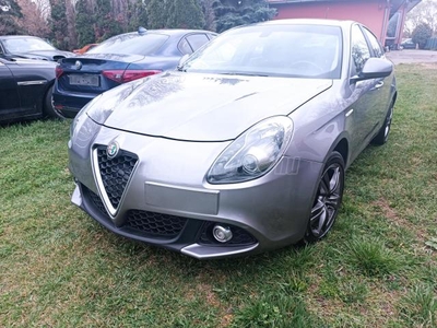 ALFA ROMEO GIULIETTA 2.0 JTD Super TCT ÜLÉSFŰTÉSSEL Mo-i első tulajdonosának!