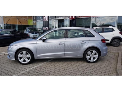 AUDI A3 Sportback 2.0 TDI Attraction quattro