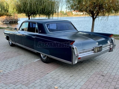 CADILLAC FLEETWOOD Sixty Special Sedan 7.0 V8