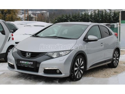 HONDA CIVIC 1.8 Sport Xenon!Kamera!Ülésfűtés!Tempomat!Kihangosító!Premium-Sound!