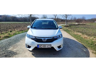 HONDA JAZZ 1.3 Comfort Tempomat. ülésfűtés. elől-hátul parkolóradar