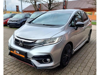 HONDA JAZZ 1.5 Dynamic MO-I. VEZETETT SZERVIZKÖNY. NAVI.ADAPTIV LED.ÜLÉSFŰTÉS !!