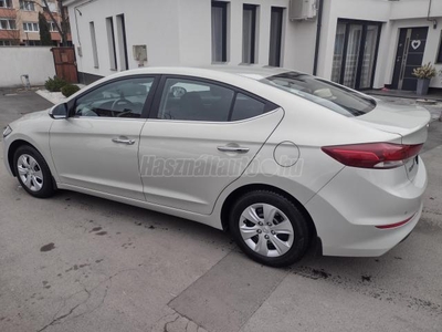 HYUNDAI ELANTRA 1.6 MPi Life (Automata)