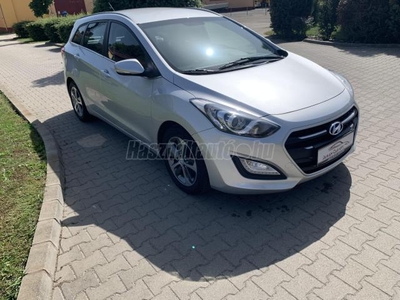 HYUNDAI I30 CW 1.6 GDi Comfort GYÖNYÖRŰ.DIGIT KLÍMA.1.TUL.VEZ.SZ.KÖNYV!!!!!!