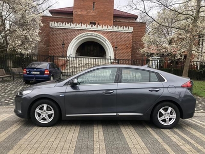 HYUNDAI IONIQ hybrid 1.6 GDi Comfort+Navigációs cs. DCT