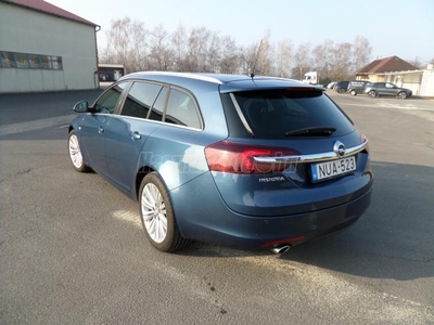 OPEL INSIGNIA Sports Tourer 2.0 CDTI COUNTRY Start Stop Magyarországi. 1 Tulaj