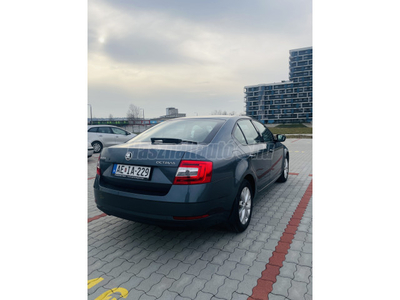 SKODA OCTAVIA 1.0 TSI Style