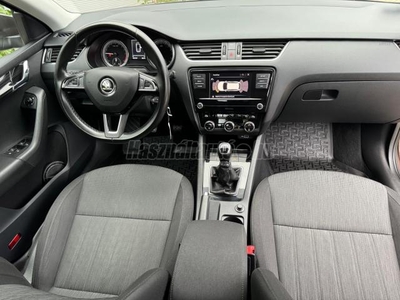 SKODA OCTAVIA Combi 1.6 CR TDI Style 167.e.km Áfás. Mo-i KM Garancia Vonóhorg Tempomat Alufelni Króm csomag!