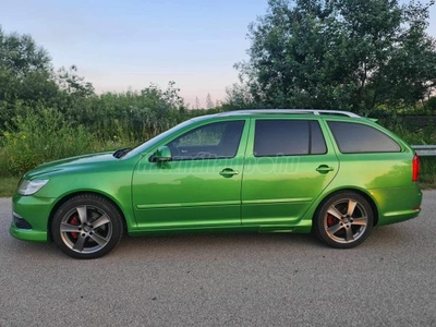 SKODA OCTAVIA Combi 2.0 TFSI RS DSG