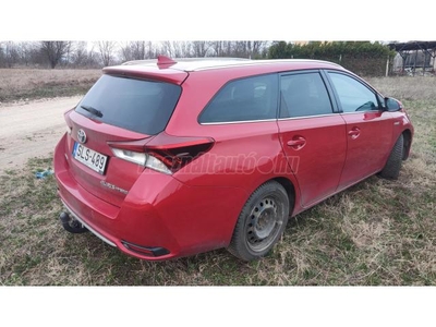 TOYOTA AURIS Touring Sports 1.8 HSD Executive Skyview TSS (Automata)