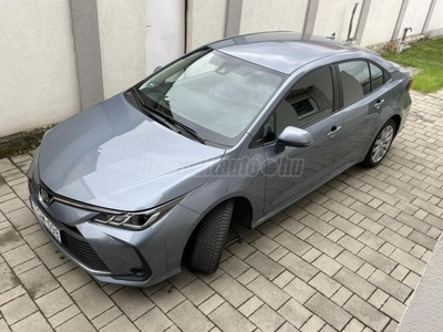 TOYOTA COROLLA Sedan 1.5 Active 3 év GYÁRI GARANCIA Sérülésmentes 1.tulajdonostól