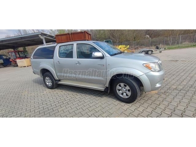 TOYOTA HI LUX Hilux 2.5 D-4D 4x4 Double SR