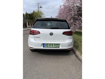 VOLKSWAGEN GOLF VII e-Golf