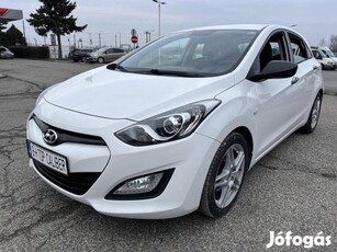 Hyundai I30 1.4i Comfort manuál 6seb.digit klím...