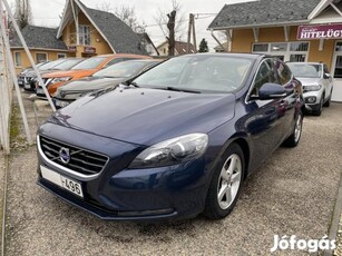 Volvo V40 1.6 D [D2] Momentum Akár 1 Év Garanci...