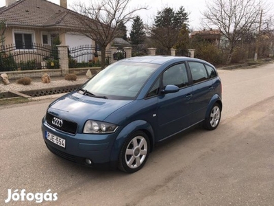 AUDI A2 1.4....