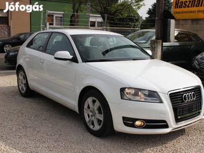 AUDI A3 1.4 TFSI Ambition Digit Klíma // 205.00...