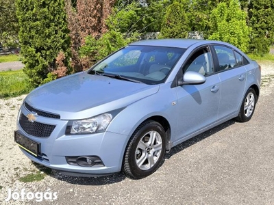 Chevrolet Cruze 1.6 LS 89.900km Garantált.Alufe...