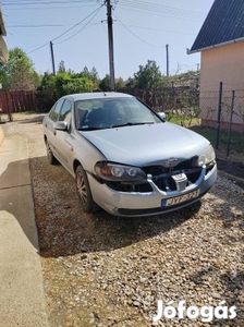 Eladó Nissan Almera 2005-ös 1,6 klímás, sérült