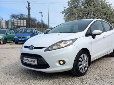 Ford Fiesta 1.6 TDCi DPF Trend Szép állapot. Kl...