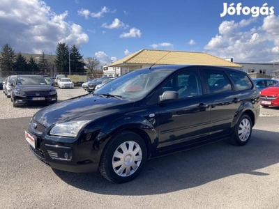 Ford Focus 1.6 TDCi Celebration DPF Digit Klima...