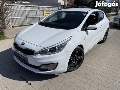 KIA Pro CEE'D 1.4 CRDI EX Prémium Tolatókamera....