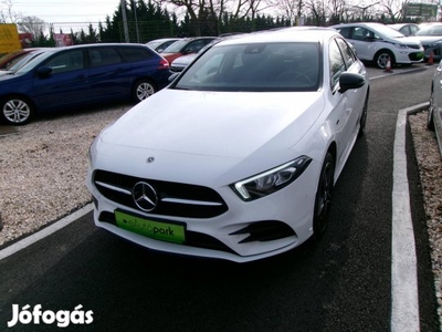 Mercedes-Benz A 250 e EQ Power AMG Line 8G-DCT...