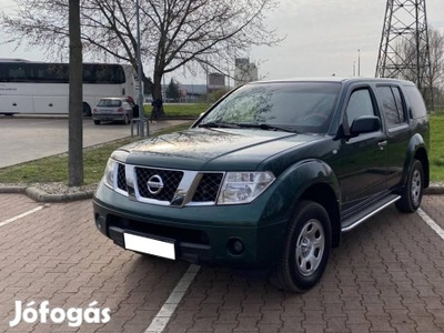 Nissan Pathfinder 2.5 D XE