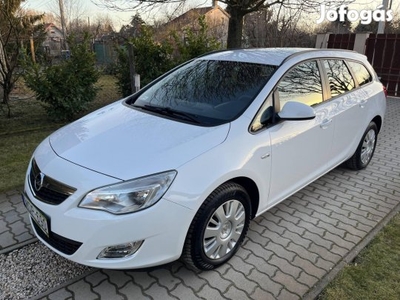 Opel Astra J Sports Tourer 1.4 Selection Magyar...