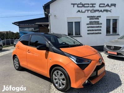 Toyota Aygo 1.0 x-cite + cool&safe Újszerű Álla...