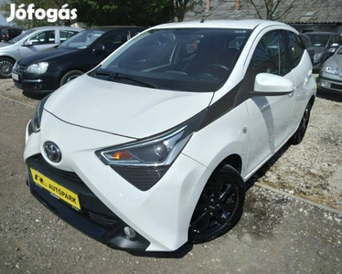 Toyota Aygo 1.0 x-play + style + connectivity 7...