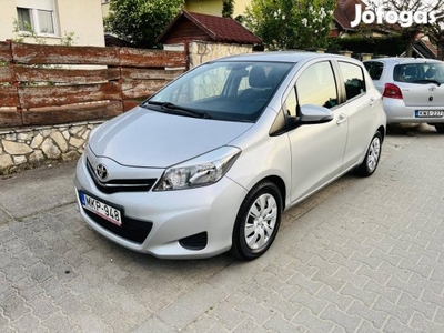 Toyota Yaris 1.33 Active Comfort M.o-i.98.000km...