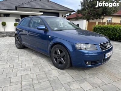 AUDI A3 2.0 PD TDI Ambiente DPF Digit Klima. AL...