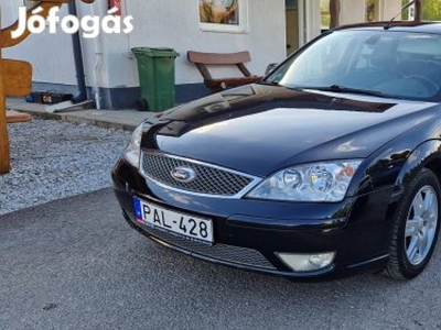 Ford Mondeo 2.2 TDCi Ghia Nagyon szép.megkímélt...