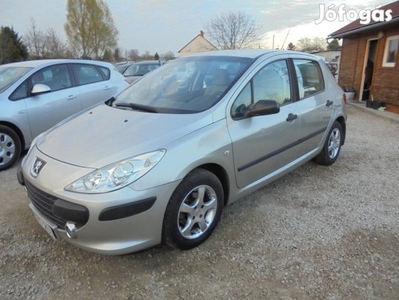 Peugeot 307 1.4 Symbole Magyarországi.Szervizkö...